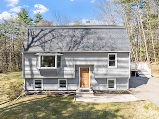 349 Whittier Dr, Fremont, NH 03044