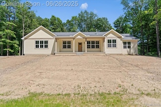 917 Chickasaw Dr, Mason, MI 48854