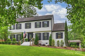 1119 Thornsby Ln, Matthews, NC 28105