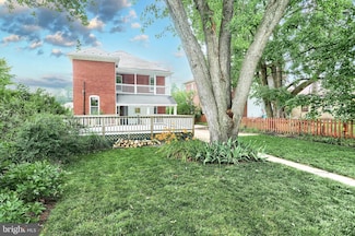 415 Lincoln Way W, New Oxford, PA 17350