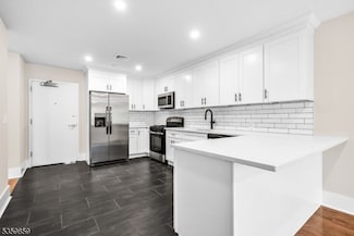 162 Closter Dock Rd Unit C, Closter, NJ 07624