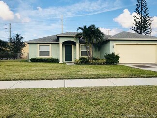 1114 Cochran Dr, Lake Worth, FL 33461