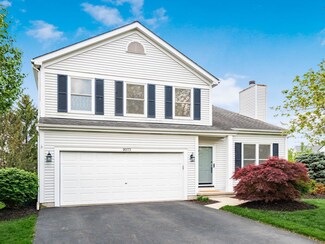 9073 Longstone Dr, Lewis Center, OH 43035