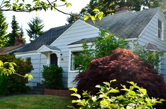 5116 48th Ave NE, Seattle, WA 98105