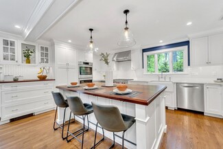 119 Pleasant Valley Rd, Amesbury, MA 01913