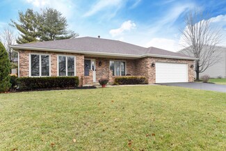 2329 Flambeau Dr, Naperville, IL 60564