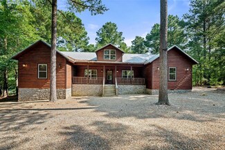 950 Pine Hills Rd, Broken Bow, OK 74728