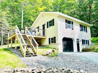 670 Wayeeses Shore, Morgan, VT 05853