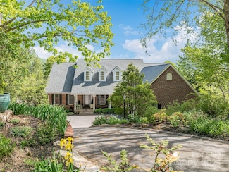 50 Hillcrest Dr, Weaverville, NC 28787