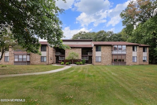 67 Overlook Way Unit J, Manalapan, NJ 07726