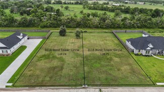 3118 W Tower Cir, Santa Fe, TX 77517