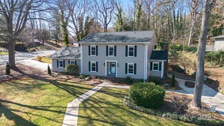1221 20th Ave NW, Hickory, NC 28601