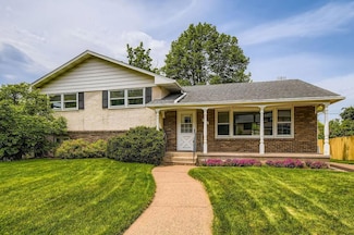53 Morningside Dr, Saint Paul, MN 55119