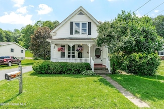 27 Genesee St, Troy, NY 12180