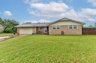 420 SW 24th St, El Reno, OK 73036