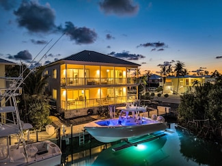 96 W Plaza Del Sol, Islamorada, FL 33036