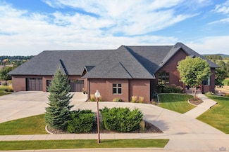 6717 Kennemer Dr, Rapid City, SD 57702