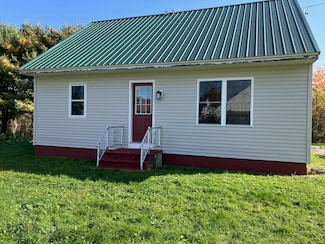 69 Columbia Ave, Fort Fairfield, ME 04742