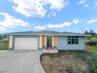 94-5883 Kalai Waa Place, Naalehu, HI 96772