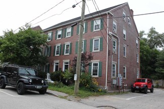 415 2nd St Unit 2, Rollinsford, NH 03869