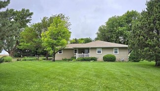 26605 5 Rd, Montezuma, KS 67867