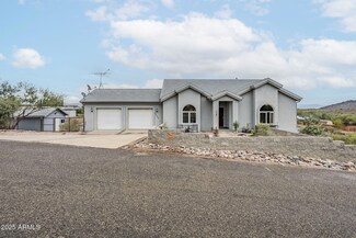 17862 E Hummingbird Ln, Mayer, AZ 86333