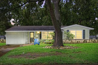1402 Curtin St, Houston, TX 77018