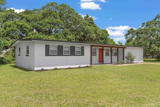 8 Goodman Ln, Pensacola, FL 32506