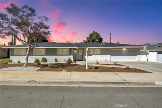 211 Gardenia Ave, Redlands, CA 92373