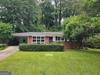 813 Crockett Ct, Decatur, GA 30033