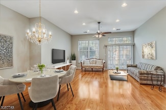 1302 Four Seasons Dr Unit B1, Wayne, NJ 07470
