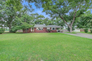 1758 Mendel Rivers Rd, Saint Stephen, SC 29479