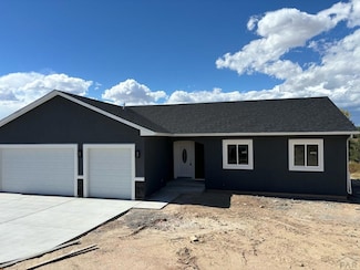23 S Fairknoll Dr, Pueblo West, CO 81007