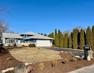 1N270 Ellis Ave, Carol Stream, IL 60188