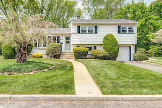 27 Hilltop Rd, West Long Branch, NJ 07764