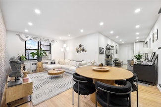 302 96th St Unit 4R, Brooklyn, NY 11209