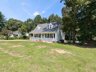 98 Starcroft Dr, Fuquay Varina, NC 27526