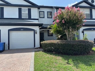 1225 Summergate Dr, Valrico, FL 33594