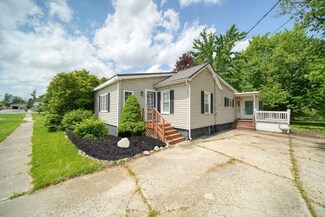 10913 E Railroad St, Clayton, MI 49235