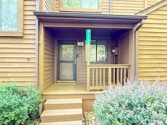 134 English Ct, East Stroudsburg, PA 18302