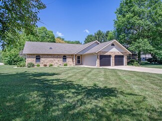 200 Archview Dr, Belleville, IL 62221