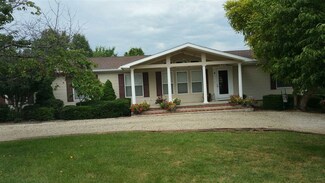 5 Lois Ln, Marion, KS 66861