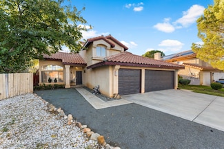 634 Beverly Ct, Lancaster, CA 93535