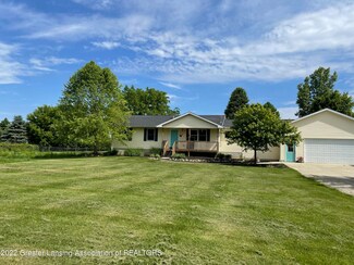 756 W Church Rd, Morrice, MI 48857