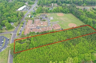 2512 Seaboard Rd, Virginia Beach, VA 23456