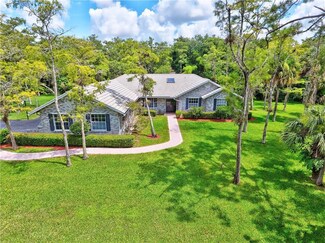 8165 NW 47th Dr, Coral Springs, FL 33067