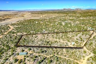 14690 N Warbler Ln, Prescott, AZ 86305