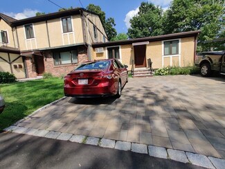 9 Oak St, Woburn, MA 01801