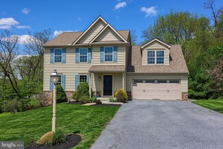 13 Garland Ln, Ephrata, PA 17522