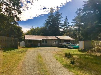 165 Twenty Third St, Portorford, OR 97465